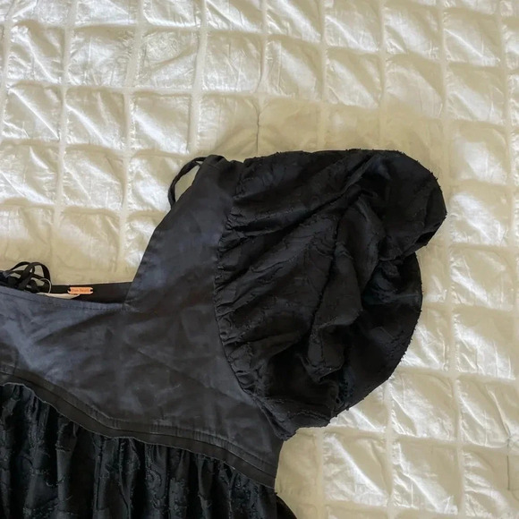 Free people black flutter boho top - Picture 2 of 7